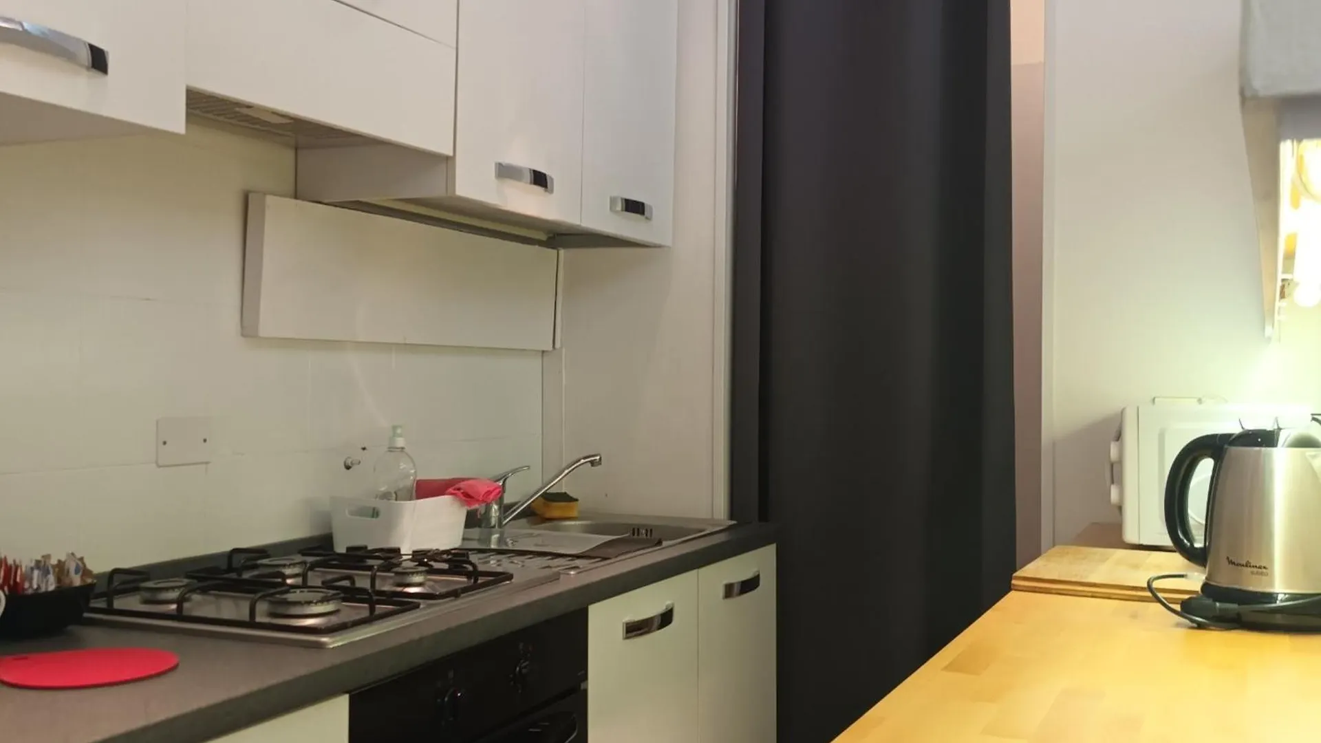 Prime College Apartment Bologna Italy