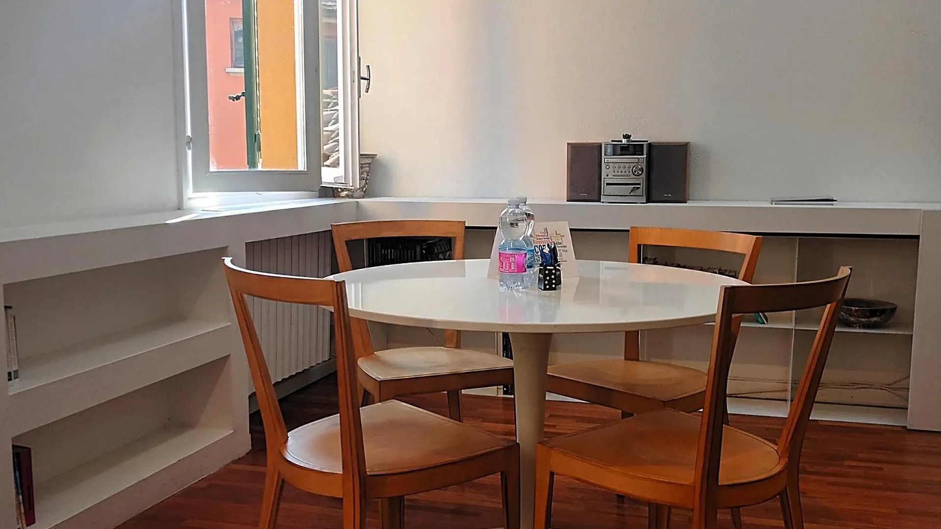 Prime College Apartment Bologna Italy